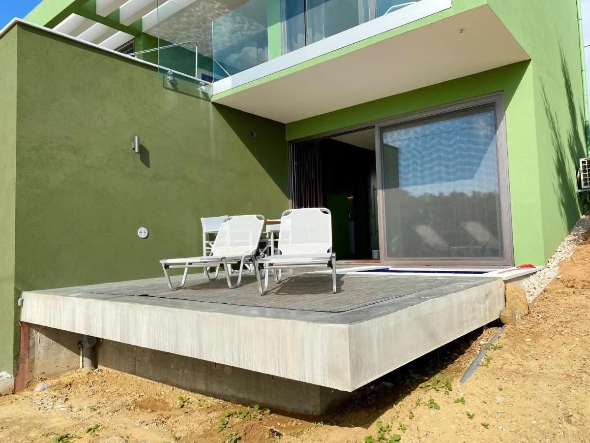 Finiq Boutiq Studios + Apartment Foiníki Buitenkant foto